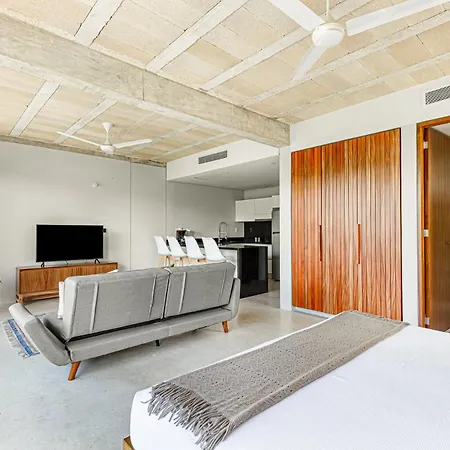 Sophisticated - Large Loft With Pool
